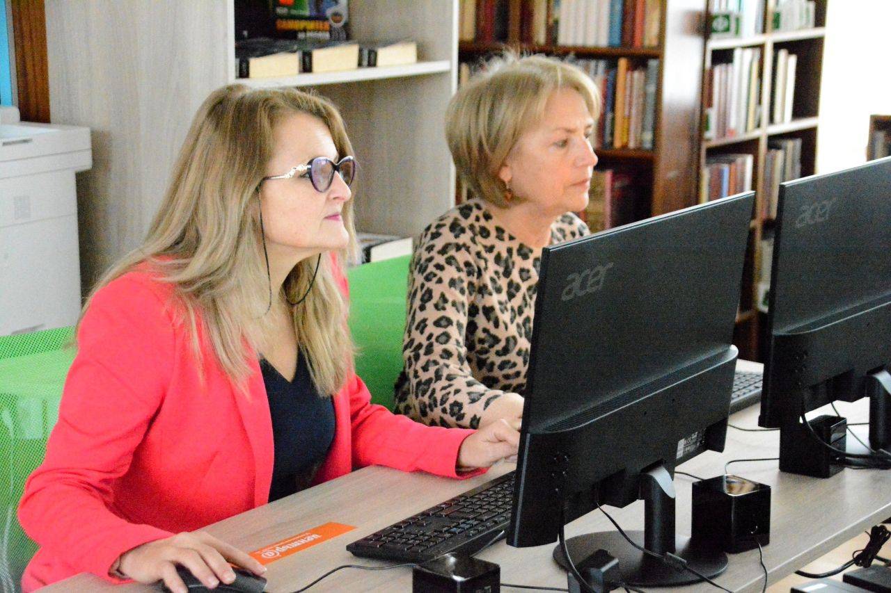 Откриха Дигитален клуб в Градска библиотека - Асеновград 